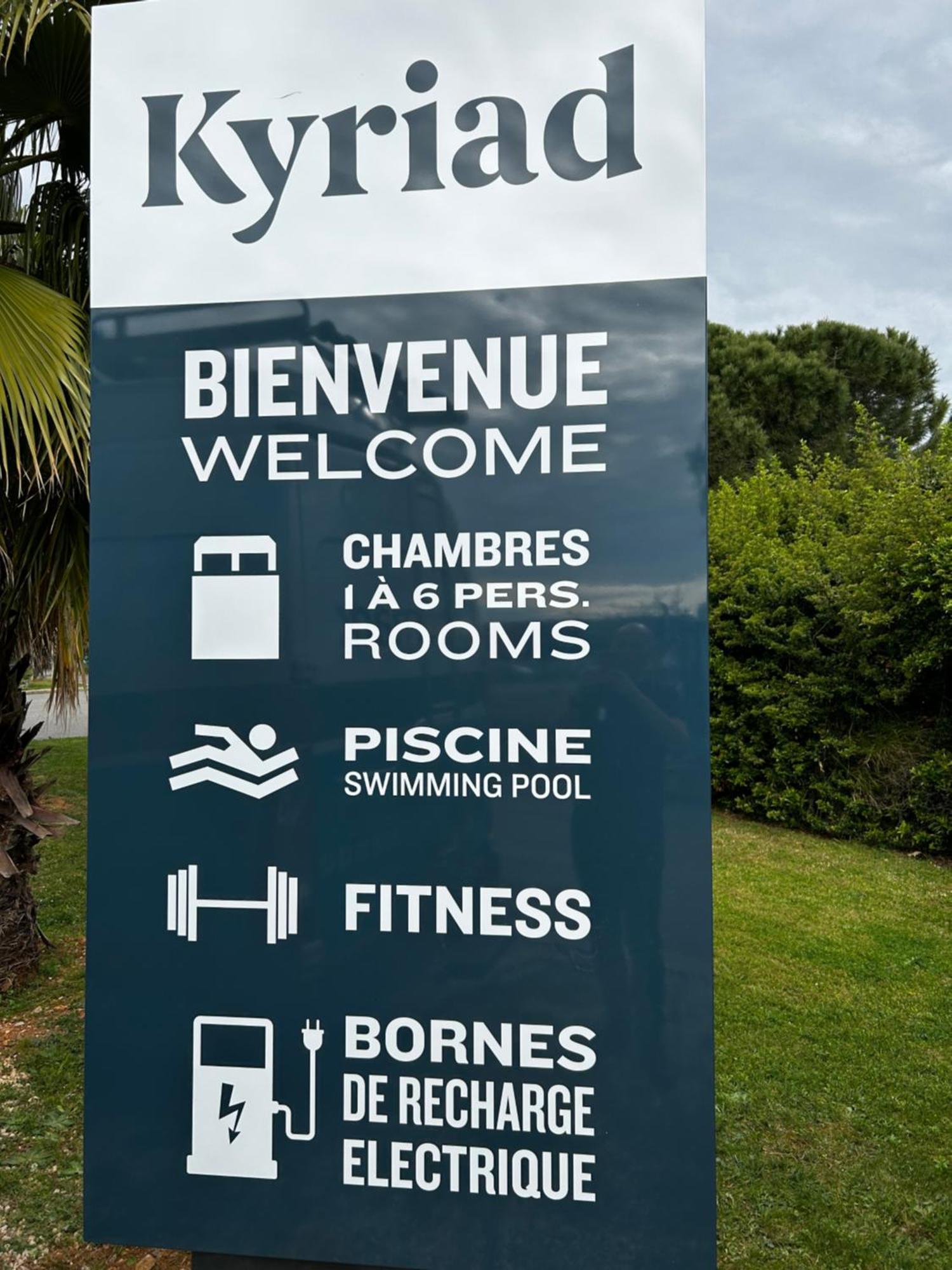 Kyriad Montpellier Aeroport - Parc Expo Моґійо Екстер'єр фото