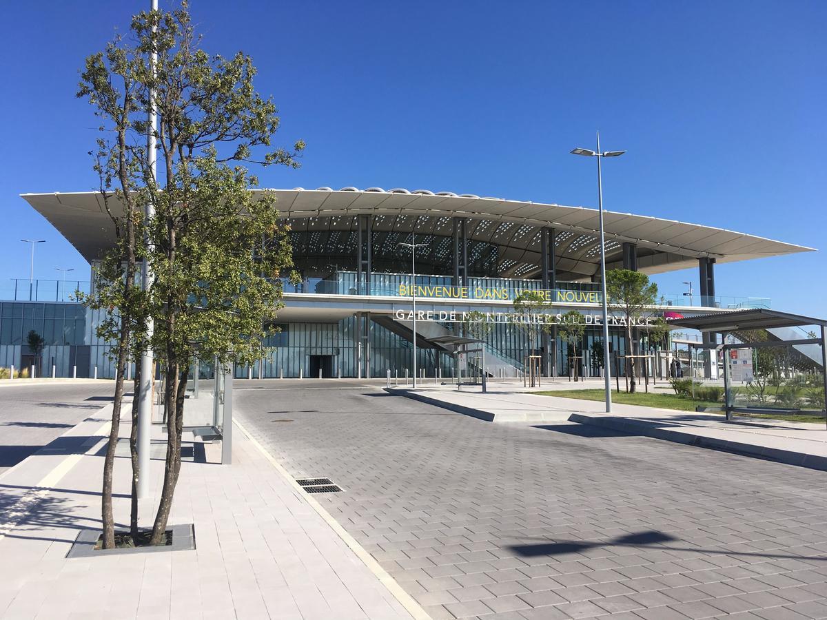 Kyriad Montpellier Aeroport - Gare Sud De France Моґійо Екстер'єр фото