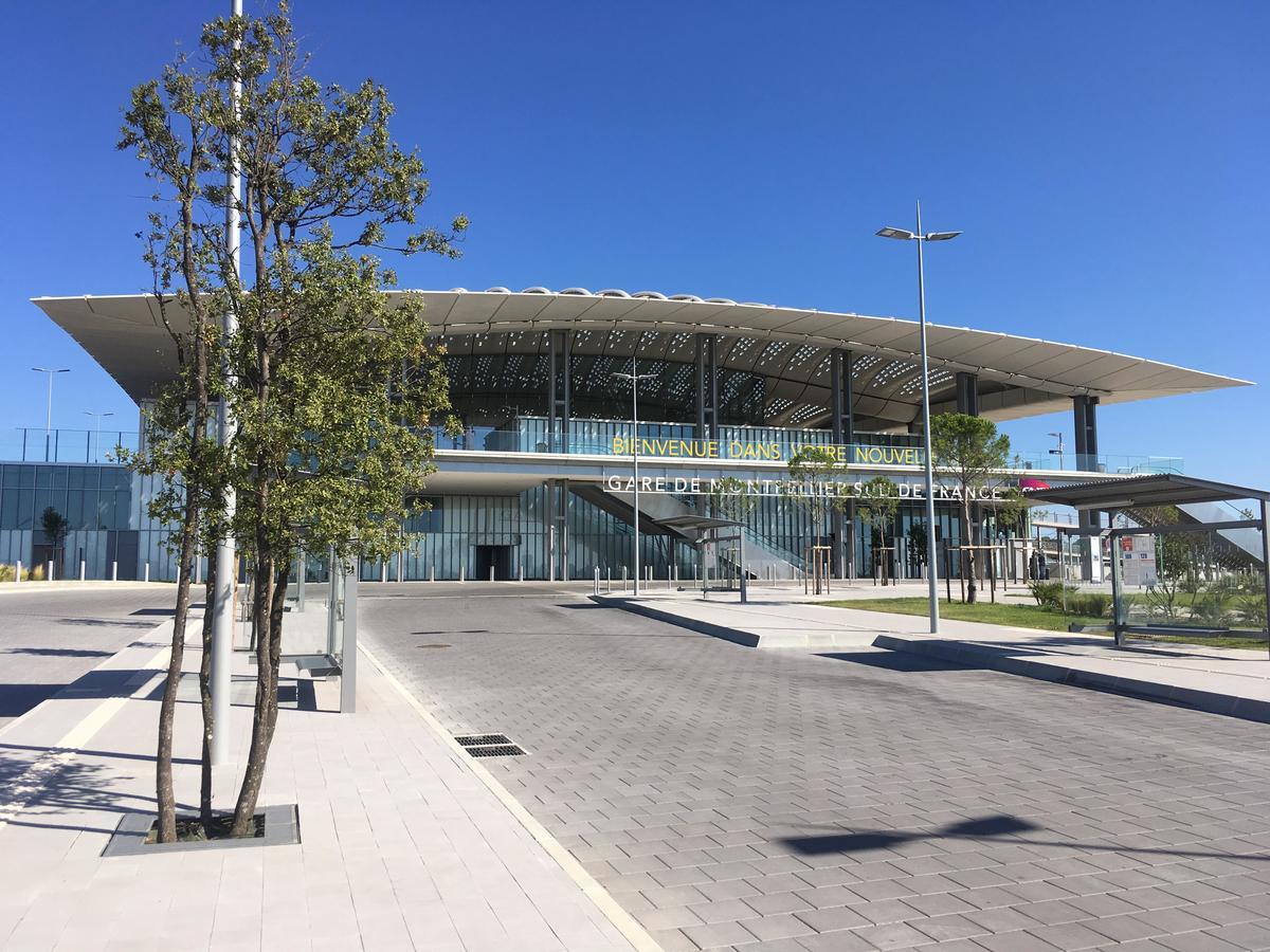 Kyriad Montpellier Aeroport - Parc Expo Моґійо Екстер'єр фото