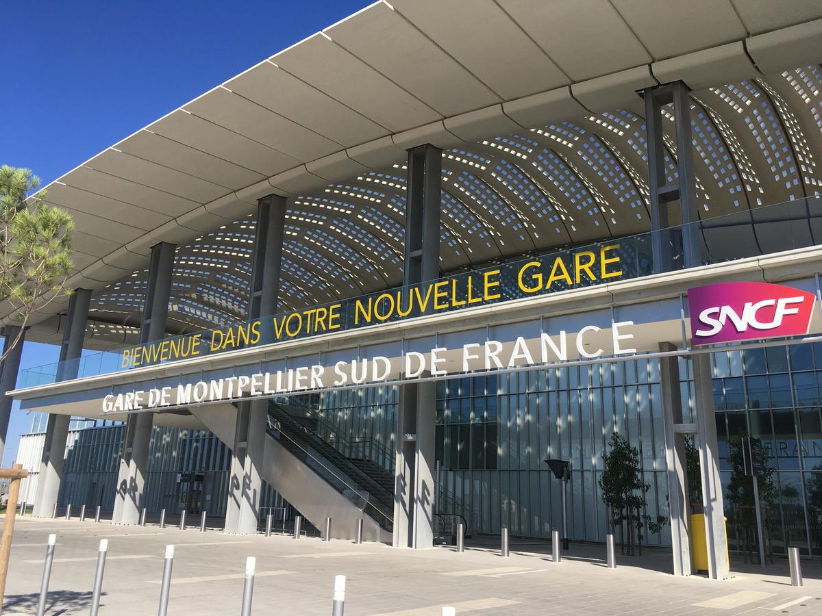 Kyriad Montpellier Aeroport - Parc Expo Моґійо Екстер'єр фото